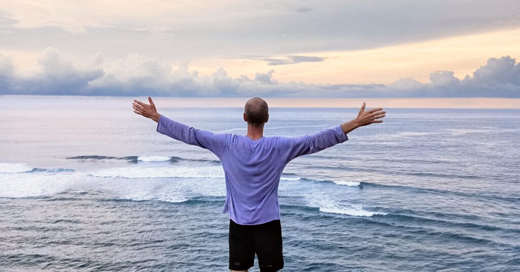 Lever de soleil sur la mer à Lombok – symbole de liberté et de vie simple