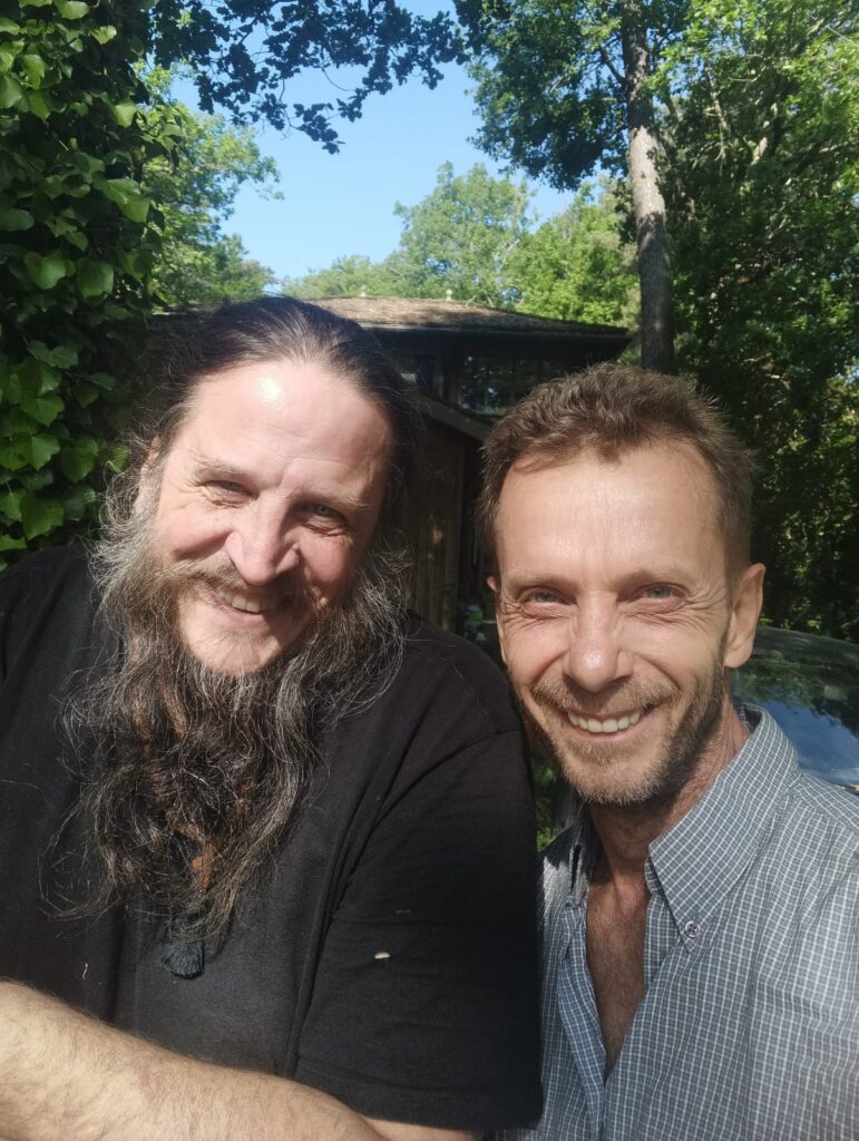Emmanuel marcheur pèlerin avec Vincent de Vivre Librement lors de leur rencontre